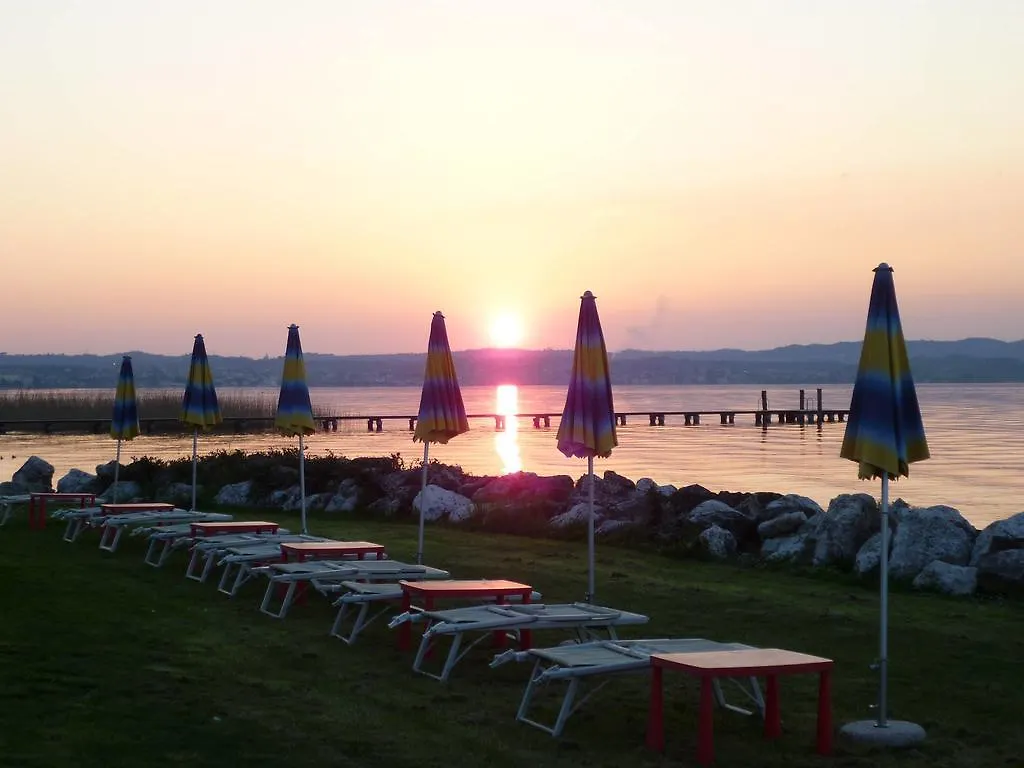 B&B Topaze Colombare Di Sirmione 3*,  Itálie