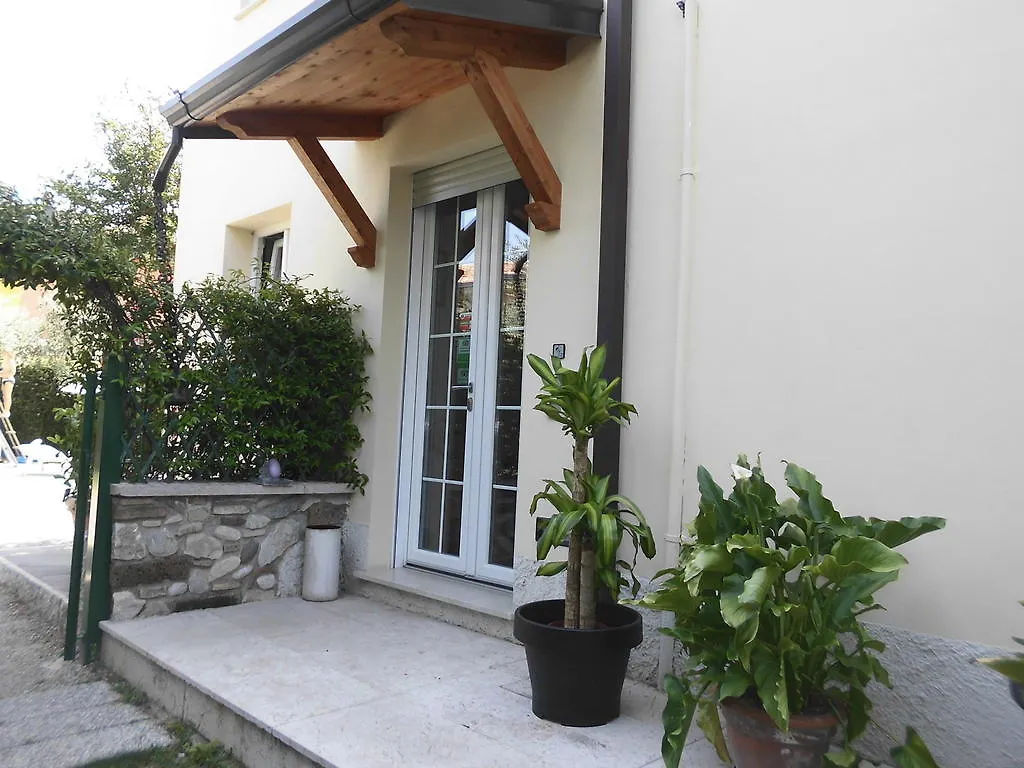 B&B Topaze Colombare Di Sirmione 3*,